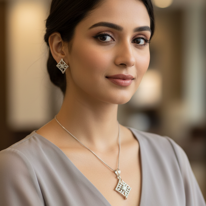 Silver Unnati Diamond Pendant Set